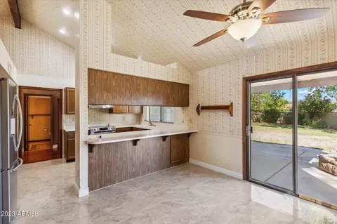 1262 E Greenway Cir, Mesa, AZ 85203 photo 15