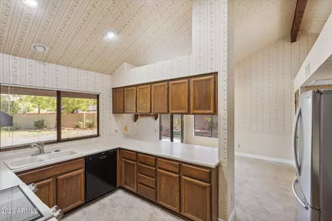1262 E Greenway Cir, Mesa, AZ 85203 photo 11