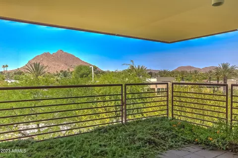 7117 E Rancho Vista Dr #4004, Scottsdale, AZ 85251