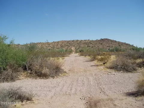 30899 W Cloud Rd #13, Unincorporated County, AZ 85361
