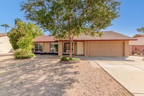 6421 W Cholla St, Glendale, AZ 85304