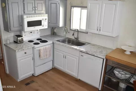 2240 W San Juan Cir, Apache Junction, AZ 85119 photo 34