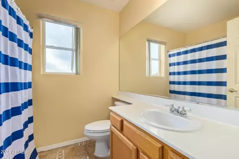 8021 S 34th Pl, Phoenix, AZ 85042 photo 10