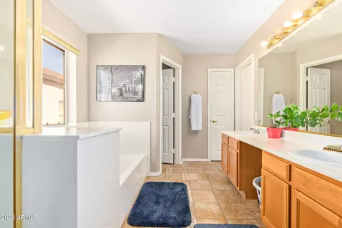 8021 S 34th Pl, Phoenix, AZ 85042 photo 8