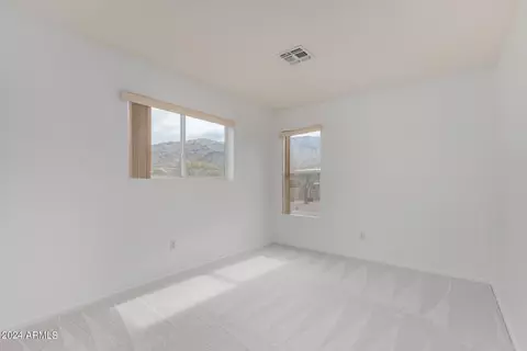 8021 S 34th Pl, Phoenix, AZ 85042 photo 9