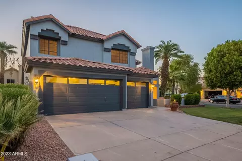 3403 E Glenhaven Dr, Phoenix, AZ 85048