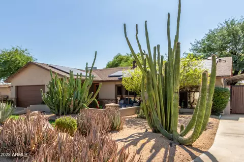 2631 E Christy Dr, Phoenix, AZ 85028 photo 2