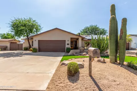 2631 E Christy Dr, Phoenix, AZ 85028 photo 3