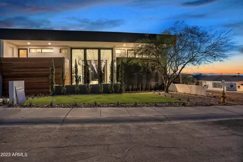 2415 E Lincoln Cir, Phoenix, AZ 85016 photo 2