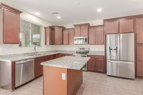 817 E Constance Way, Phoenix, AZ 85042 photo 14