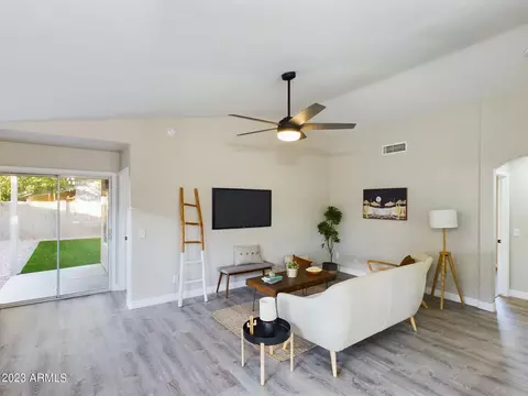 272 W Sheffield Ave, Gilbert, AZ 85233 photo 4