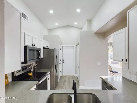 272 W Sheffield Ave, Gilbert, AZ 85233 photo 8
