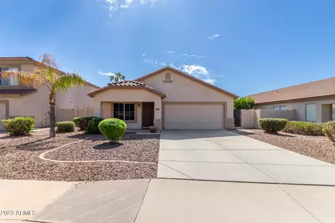 877 W Vaughn Ave, Gilbert, AZ 85233