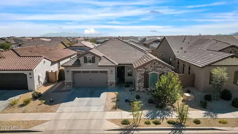 18933 W Desert Hills Dr, Surprise, AZ 85388