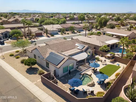18314 N Summerbreeze Way, Surprise, AZ 85374