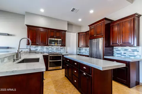 10616 E Hillview St, Mesa, AZ 85207 photo 3