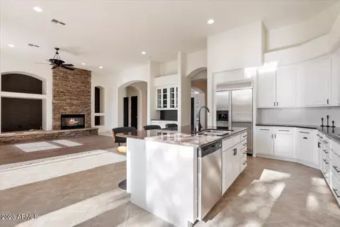 25636 N Lawler Loop, Phoenix, AZ 85083 photo 10