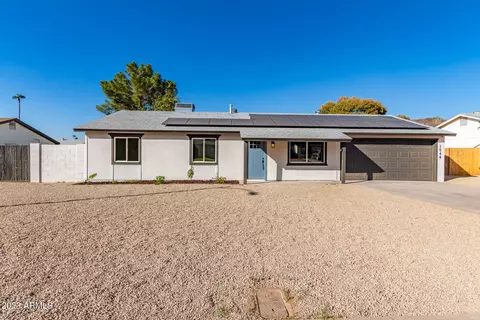 1544 W Surrey Ave, Phoenix, AZ 85029