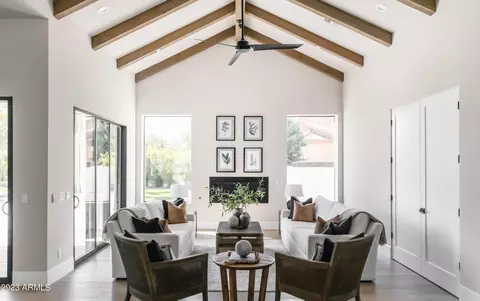 9802 N 53rd Pl, Paradise Valley, AZ 85253