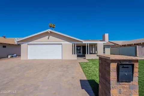 4554 W Echo Ln, Glendale, AZ 85302