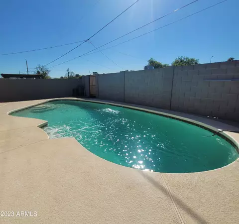 4207 W Echo Ln, Phoenix, AZ 85051 photo 23