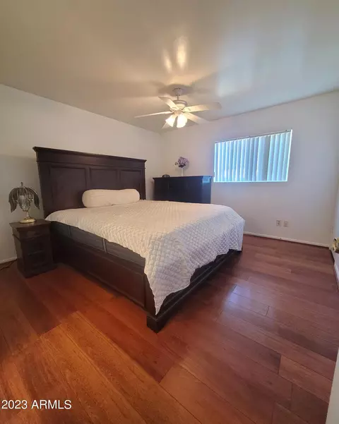 4207 W Echo Ln, Phoenix, AZ 85051 photo 13