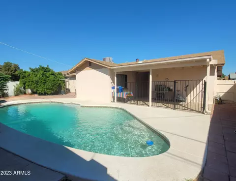 4207 W Echo Ln, Phoenix, AZ 85051 photo 18