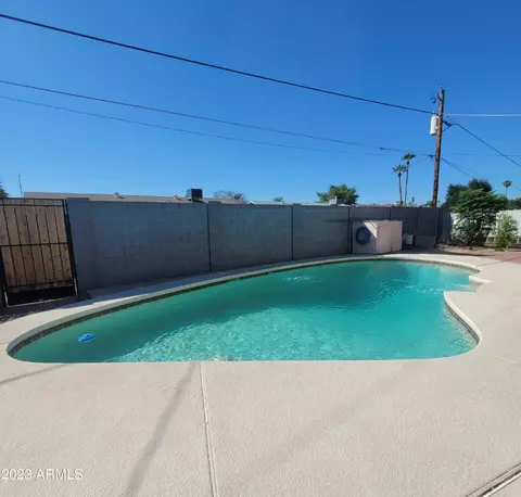 4207 W Echo Ln, Phoenix, AZ 85051 photo 22