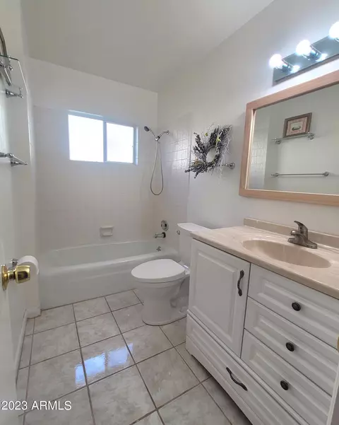 4207 W Echo Ln, Phoenix, AZ 85051 photo 16