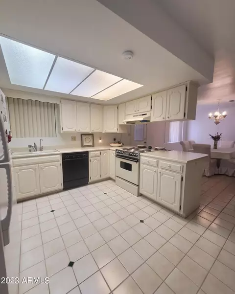 4207 W Echo Ln, Phoenix, AZ 85051 photo 5