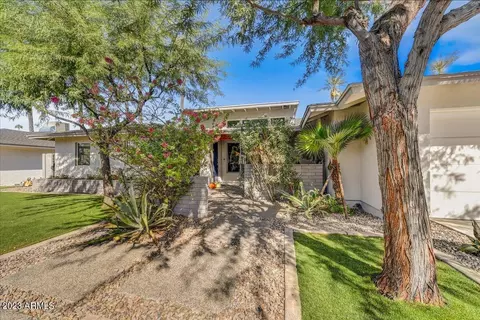 4610 E Catalina Dr, Phoenix, AZ 85018 photo 2