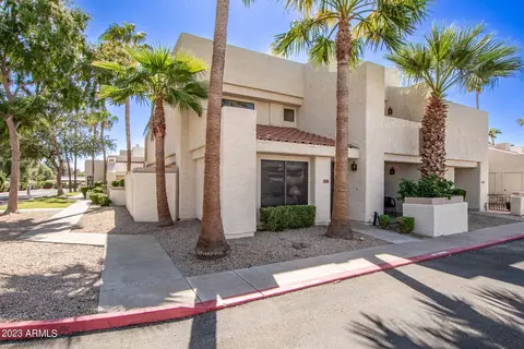 877 E Lola Dr, Phoenix, AZ 85022