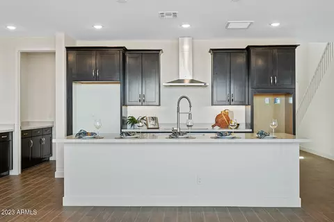 9658 E Rainbow Ave, Mesa, AZ 85212 photo 2