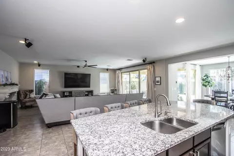 7527 E Portobello Ave, Mesa, AZ 85212 photo 9