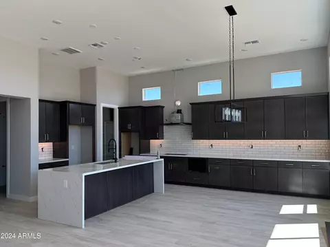 13625 W Hackamore Dr, Peoria, AZ 85383