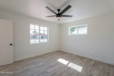 5602 N 35th Dr, Phoenix, AZ 85019 photo 21