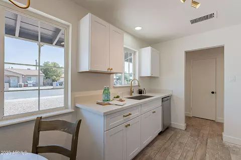 5602 N 35th Dr, Phoenix, AZ 85019 photo 20