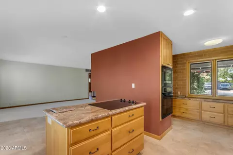 620 E Concorda Dr, Tempe, AZ 85282 photo 8