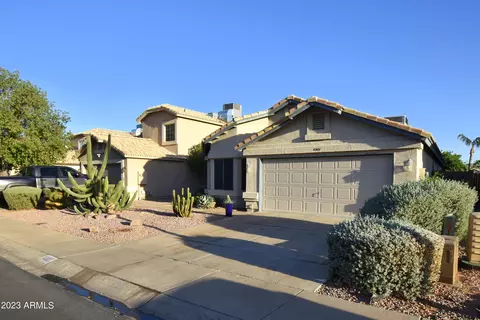 4301 E Siesta Ln, Phoenix, AZ 85050 photo 3