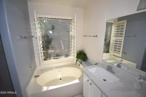 4301 E Siesta Ln, Phoenix, AZ 85050 photo 17