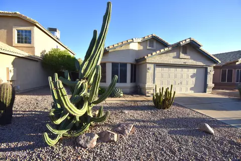 4301 E Siesta Ln, Phoenix, AZ 85050 photo 4
