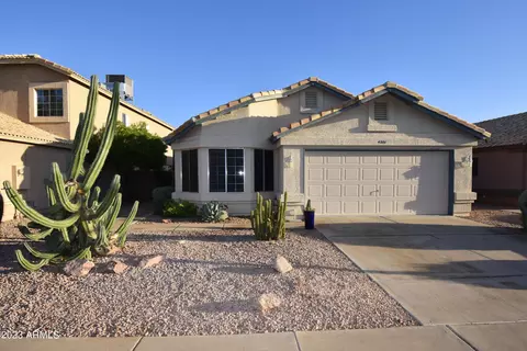 4301 E Siesta Ln, Phoenix, AZ 85050 photo 2