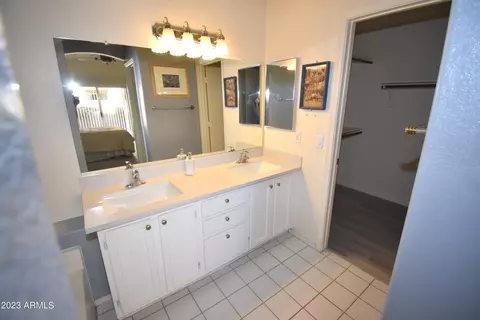 4301 E Siesta Ln, Phoenix, AZ 85050 photo 18