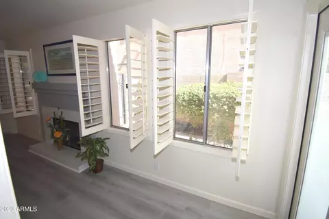 4301 E Siesta Ln, Phoenix, AZ 85050 photo 32