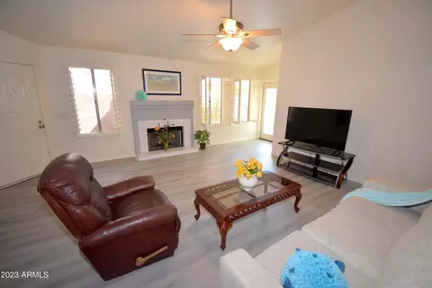 4301 E Siesta Ln, Phoenix, AZ 85050 photo 29