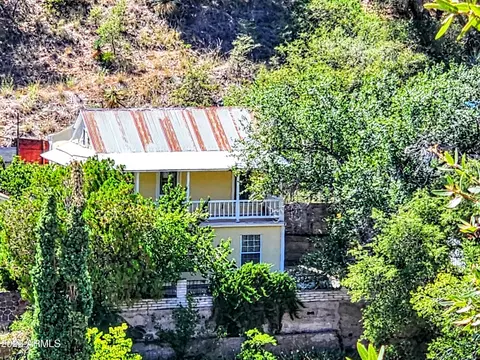 526 Tombstone Cyn # b, Bisbee, AZ 85603
