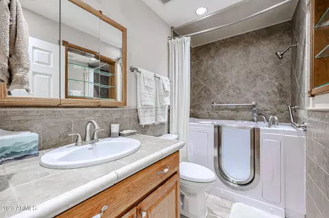 2510 E Desert Cactus St, Phoenix, AZ 85032 photo 11