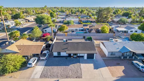 733 E Fordham Dr, Tempe, AZ 85283 photo 2