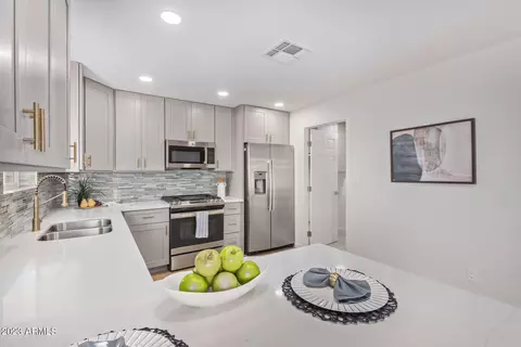 733 E Fordham Dr, Tempe, AZ 85283 photo 22
