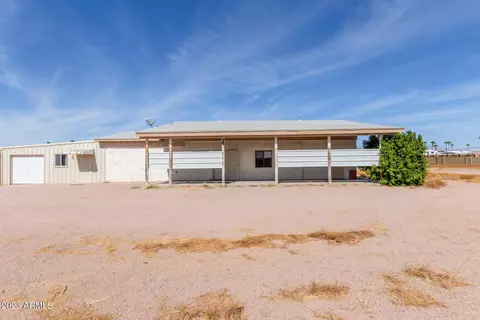 52 N Meridian Dr, Apache Junction, AZ 85120